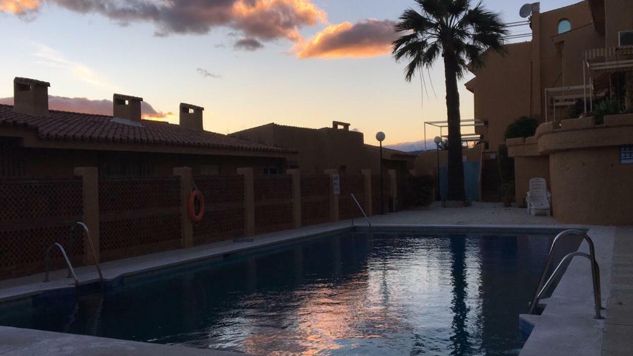 Beach Bungalow Port,Free Parking Estepona Buitenkant foto